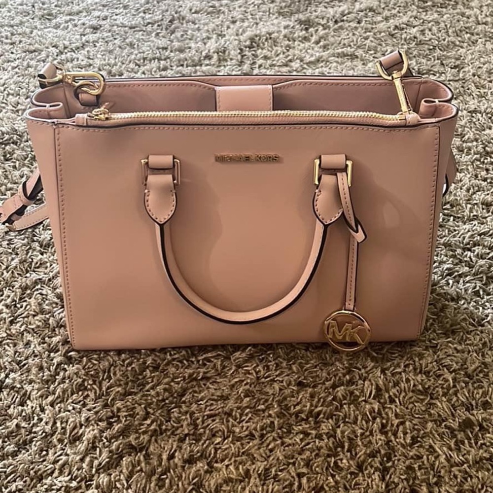 Mk light pink purse/crossbody